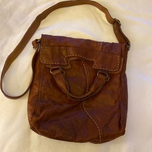 Lucky Brand brown leather cross body bag.